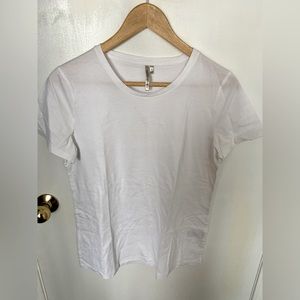 Banana Republic white tshirt